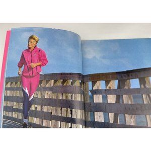 RARE VINTAGE 1990 Women’s APPAREL NIKE SPRING‎ DEALER CATALOG BROCHURE